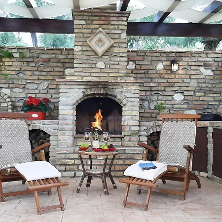 I Tre Laghi 14 Posti Letti 10 Posti Letti *