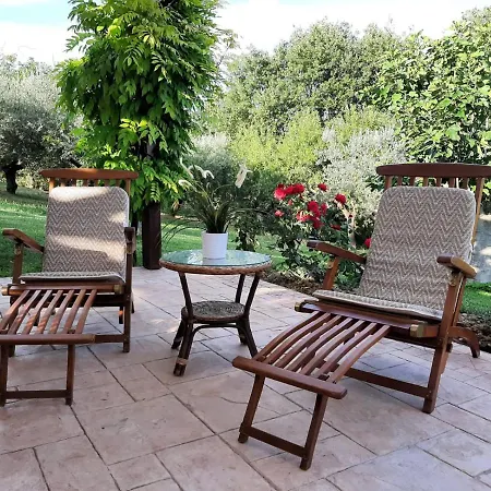 I Tre Laghi 14 Posti Letti 10 Posti Letti Διαμέρισμα *
