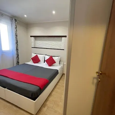 I Tre Laghi 14 Posti Letti 10 Posti Letti *