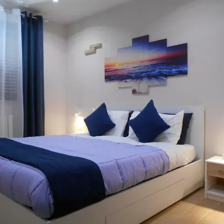 I Tre Laghi 14 Posti Letti 10 Posti Letti *