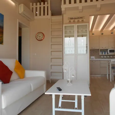 I Tre Laghi 14 Posti Letti 10 Posti Letti Appartement *