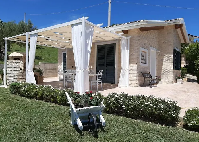 I Tre Laghi 14 Posti Letti 10 Posti Letti * Citta Sant'Angelo