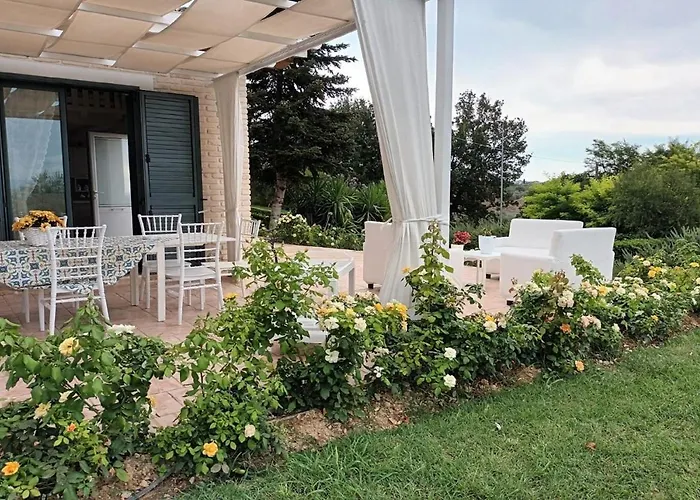 I Tre Laghi 14 Posti Letti 10 Posti Letti *