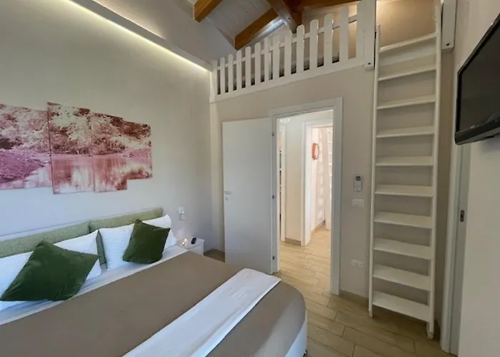 I Tre Laghi 14 Posti Letti 10 Posti Letti * Citta Sant'Angelo