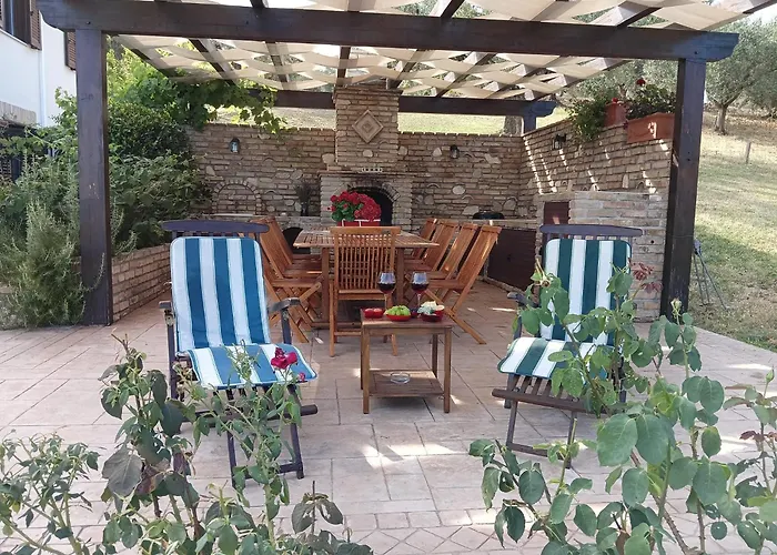 I Tre Laghi 14 Posti Letti 10 Posti Letti Διαμέρισμα Citta Sant'Angelo