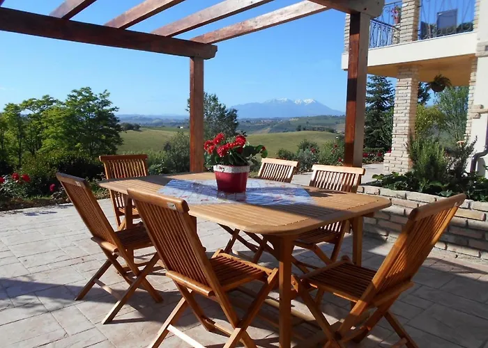 I Tre Laghi 14 Posti Letti 10 Posti Letti Διαμέρισμα *