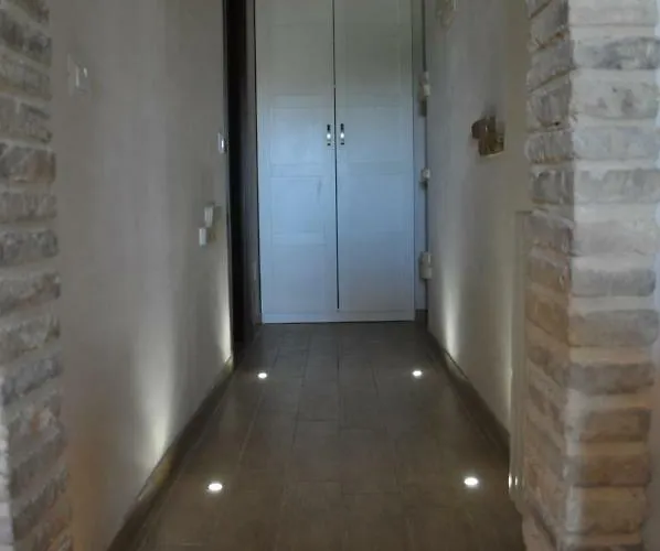 I Tre Laghi 14 Posti Letti 10 Posti Letti * Citta Sant'Angelo