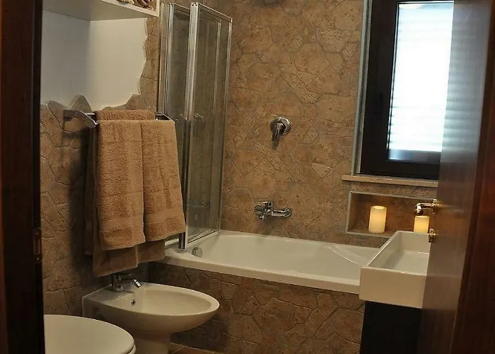 I Tre Laghi 14 Posti Letti 10 Posti Letti * Citta Sant'Angelo