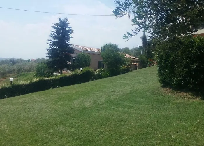 I Tre Laghi 14 Posti Letti 10 Posti Letti Διαμέρισμα Citta Sant'Angelo